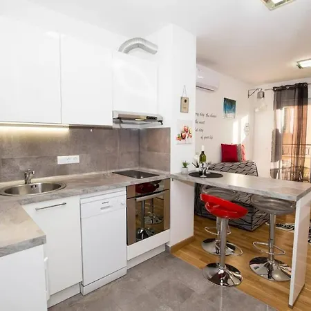 Luxury Viki Very Close To Beach *