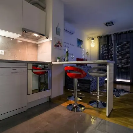 Luxury Viki Very Close To Beach *