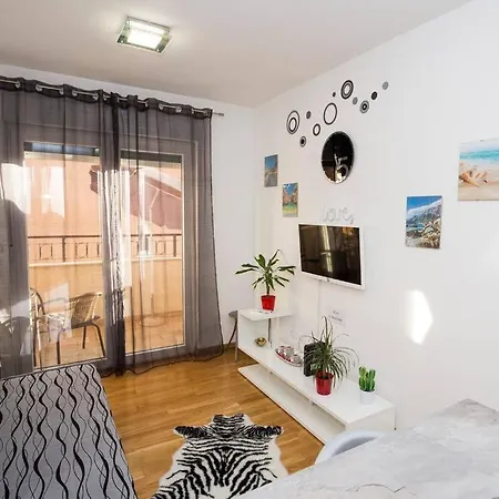 Luxury Viki Very Close To Beach *