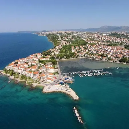 Luxury Viki Very Close To Beach Apartment